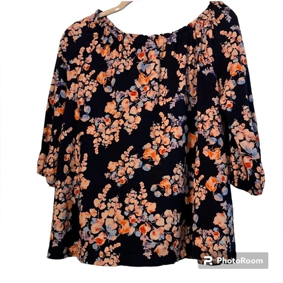 J. jill Top.  Off shoulder or on .  Size L Petite - Picture 1 of 6